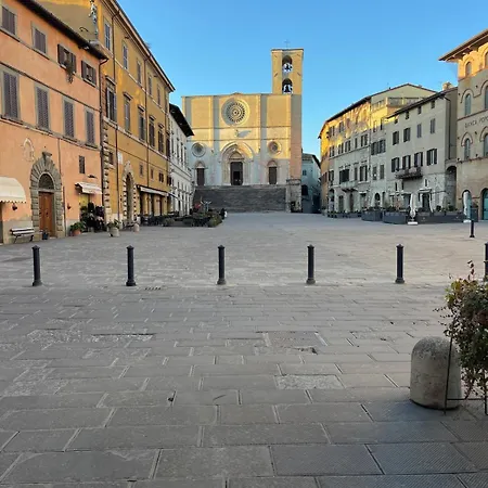 La Piazzetta Del Borgo - Bianchini Daire Todi