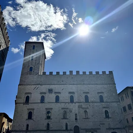 La Piazzetta Del Borgo - Bianchini شقة تودي