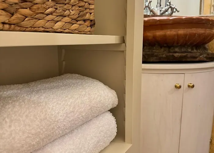 La Piazzetta Del Borgo - Bianchini * Todi