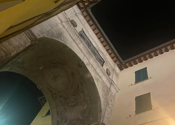 La Piazzetta Del Borgo - Bianchini * Todi